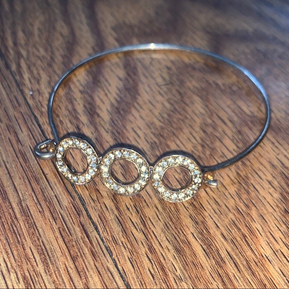 Jewelry - Bracelet